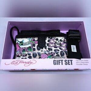 Ed Hardy Leopard and Skull Cell Phone Wallet Set NWT